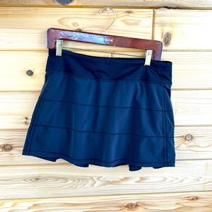 Lululemon black active skort- size 8 tall